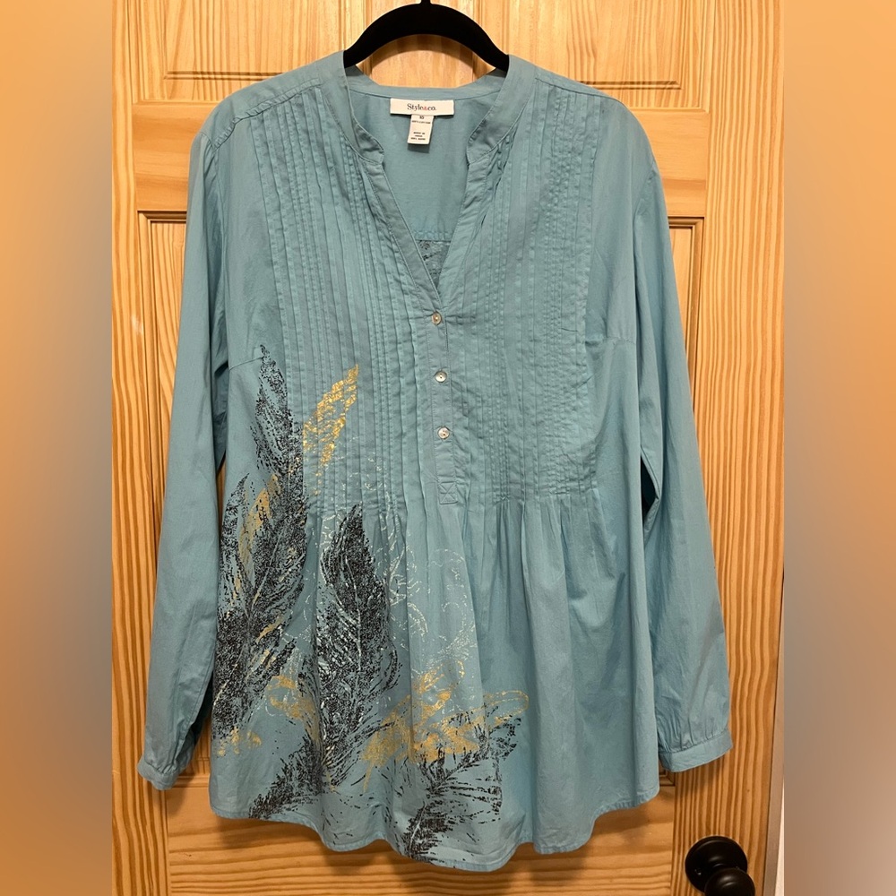 Style & co.  Women's Size 10 Blue Boho Tunic with Black & Gold Feather Design